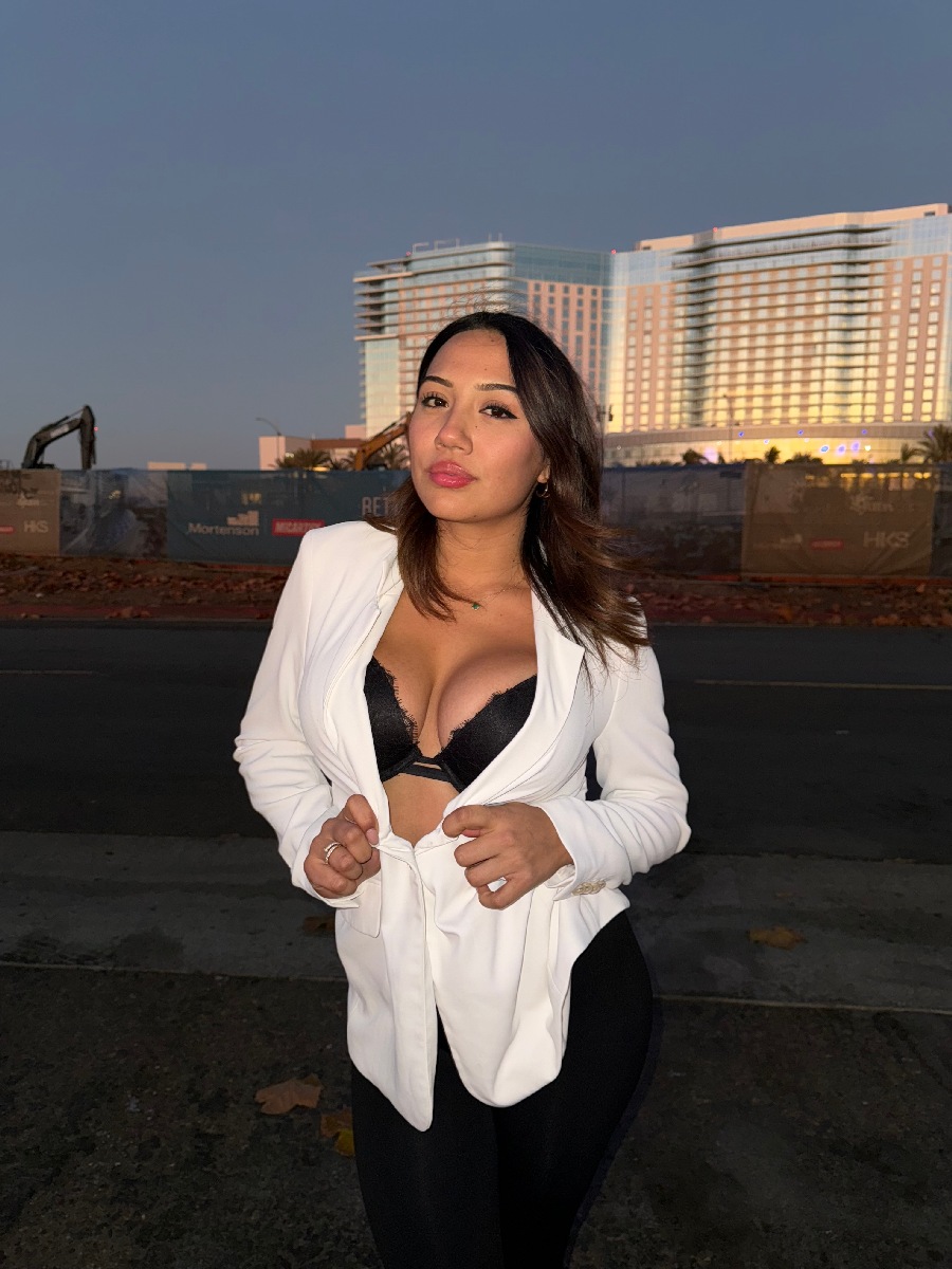 Take a pause and enjoy Ali Cruz — streaming from Bridgetown